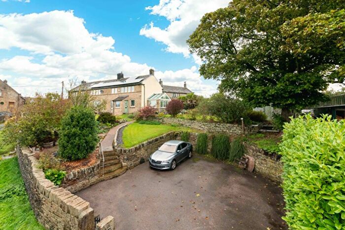 4 Bedroom Semi Detached House For Sale In Herb House, Snowgatehead, New Mill, HD9
