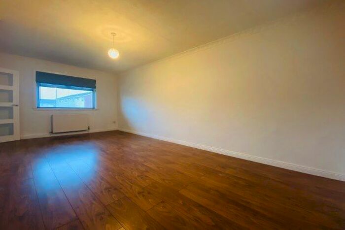 2 Bedroom Terraced House To Rent In Glenburn Avenue, Motherwell ML1