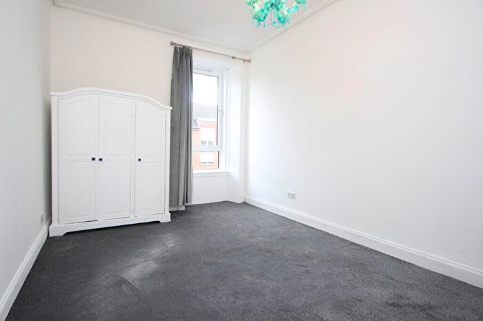 2 Bedroom Flat To Rent In Alexandra Parade, Glasgow, G31