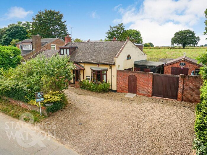 5 Bedroom House For Sale In The Street, Woodton, Bungay, NR35