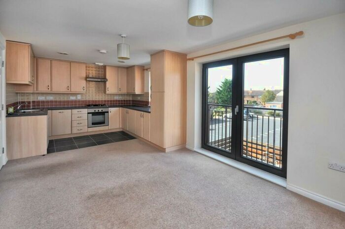 2 Bedroom Apartment To Rent In Buckingham Road, Bicester, Oxfordshire, OX26