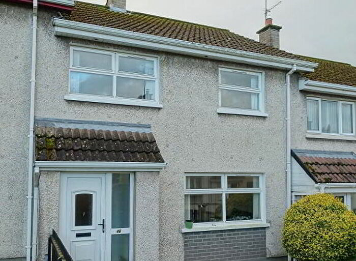 3 Bedroom Mid Terraced House For Sale In Hillview Park, Enniskillen, BT74