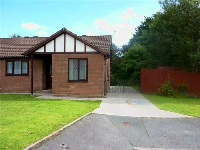 2 Bedroom Bungalow To Rent In Cottesmore Way, Coss Inn, Llantrisant, CF72