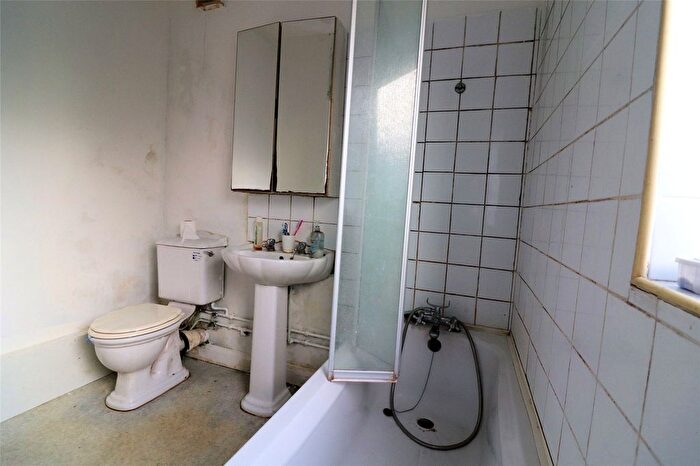 3 Bedroom Terraced House For Sale In Hengist Road, Northumberland Heath, Kent, DA8