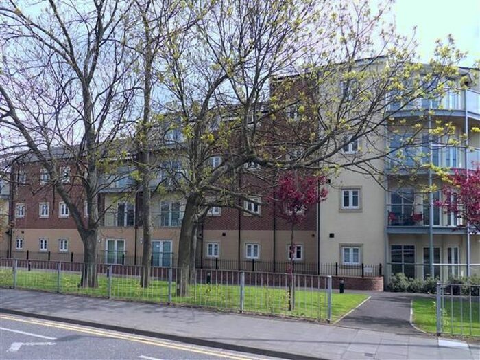 2 Bedroom Flat To Rent In Charlton Court, Benton, Newcastle Upon Tyne, NE7