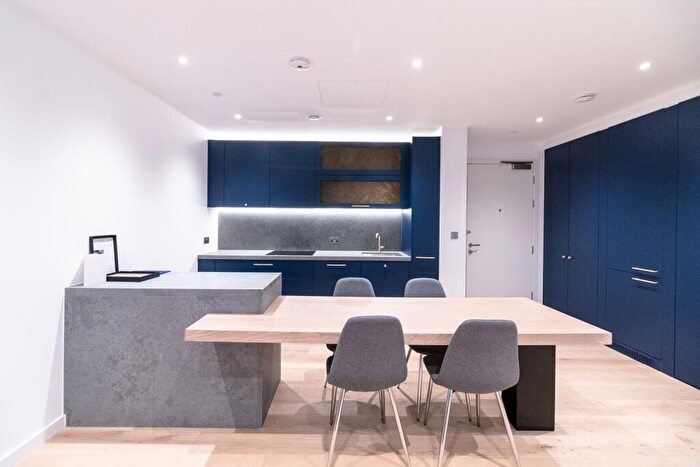 2 Bedroom Apartment To Rent In Flat, Rendel House, Goodluck Hope Walk, London, E14