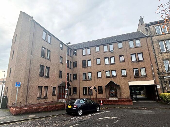 2 Bedroom Flat To Rent In Murieston Place, Dalry, Edinburgh, EH11