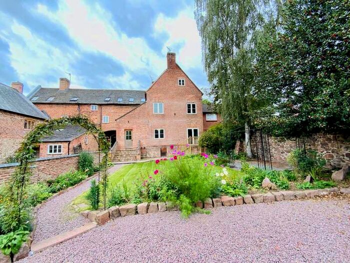 5 Bedroom Property To Rent In 11 Leicester Road Mountsorrel, LE12