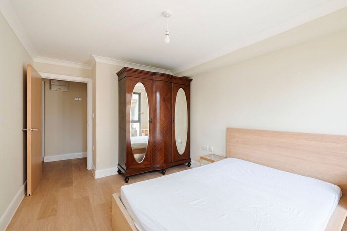 1 Bedroom Flat To Rent In Southgate Road, London, N1