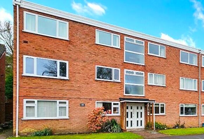2 Bedroom Flat For Sale In Court Leet, Coventry, West Midlands, CV3