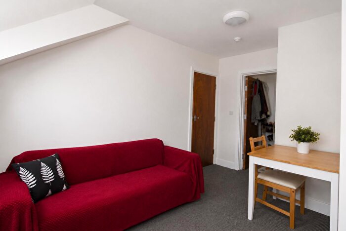 1 Bedroom Apartment To Rent In Wolsdon Street, Flat, Plymouth, PL1