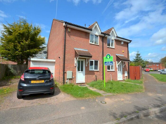 3 Bedroom Semi-Detached House To Rent In Dore Close, Northampton, NN3