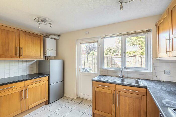 3 Bedroom Terraced House To Rent In Thatcham, West Berkshire, RG19