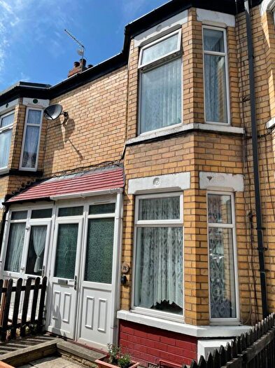 2 Bedroom Terraced House To Rent In Park Avenue, Glouchester Street Hull, HU4