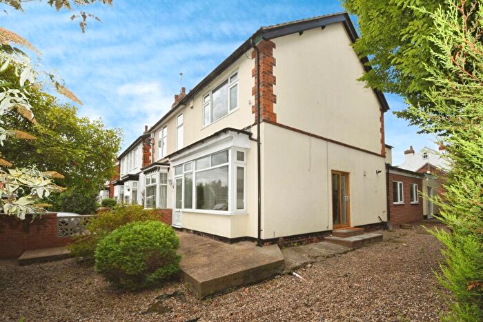 6 Bedroom Semi-Detached House For Sale In Boultham Park Road, Lincoln, Lincolnshire, LN6