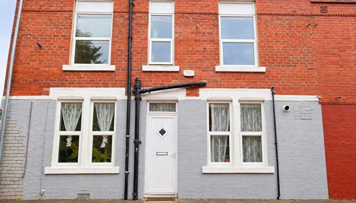 4 Bedroom End Of Terrace House To Rent In Moorfield Street, Armley, Leeds, LS12