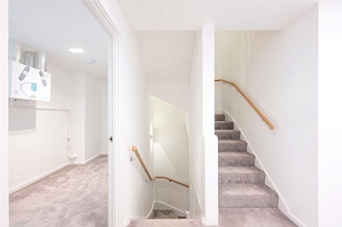 3 Bedroom Mews For Sale In Portobello Square, Cantle Mews, London, W10