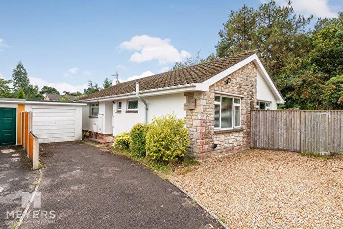 3 Bedroom Bungalow For Sale In Filleul Road, Sandford, BH20
