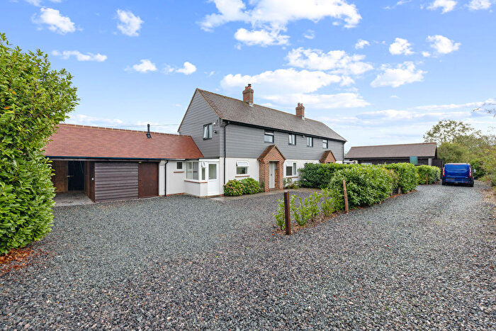 6 Bedroom Detached House For Sale In Watery Lane, Chichester, PO19