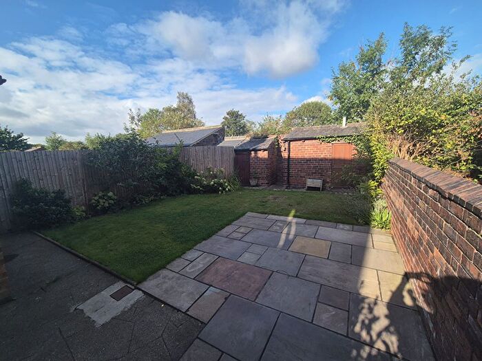 2 Bedroom End Of Terrace House To Rent In Horbury, WF4