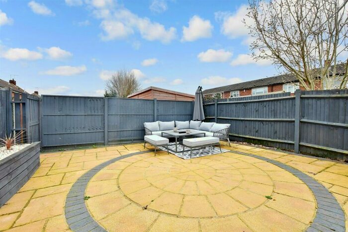 2 Bedroom Maisonette For Sale In Weald Hall Lane, Thornwood, Epping, Essex, CM16