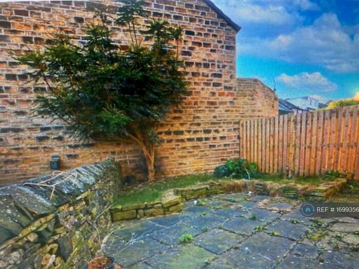 4 Bedroom Terraced House To Rent In School Road, Sheffield, S10