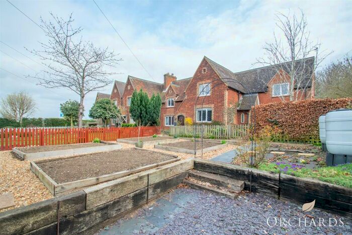 2 Bedroom Terraced House To Rent In Sandhill Close, Millbrook, MK45