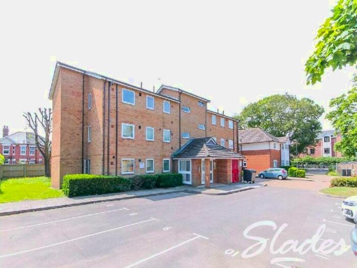 1 Bedroom Flat To Rent In Tasman Close, Christchurch, Dorset, BH23