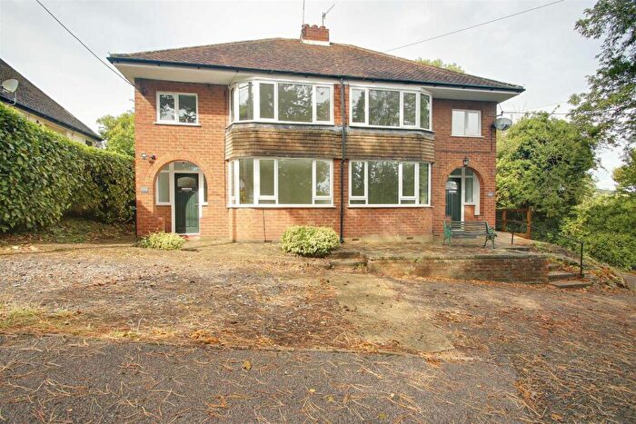 3 Bedroom Semi-Detached House For Sale In Bourne End, Hemel Hempstead, HP1