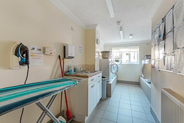 1 Bedroom Retirement Property To Rent In Chadwick Lodge, Southampton, SO15