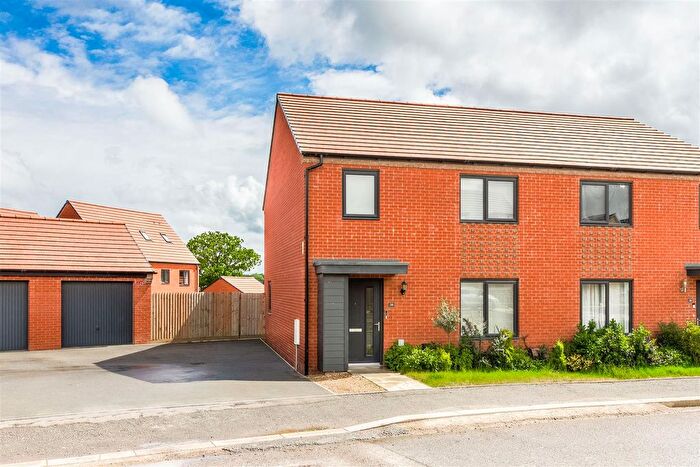 4 Bedroom Property To Rent In Fitzhugh Rise, Wellingborough, NN8