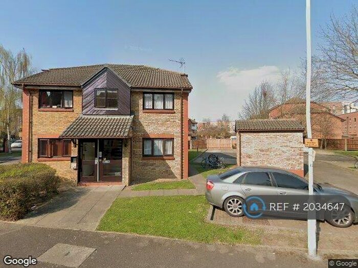 1 Bedroom Flat To Rent In Waterside Close, Barking, IG11