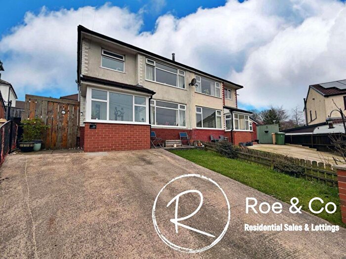 3 Bedroom Semi-Detached House For Sale In The Crescent, Horwich, BL6