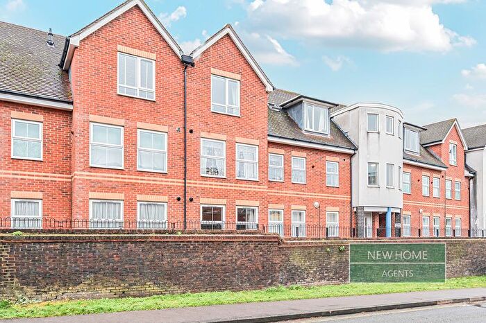2 Bedroom Flat For Sale In Timberlake Court, Timberlake Road, Basingstoke, RG21