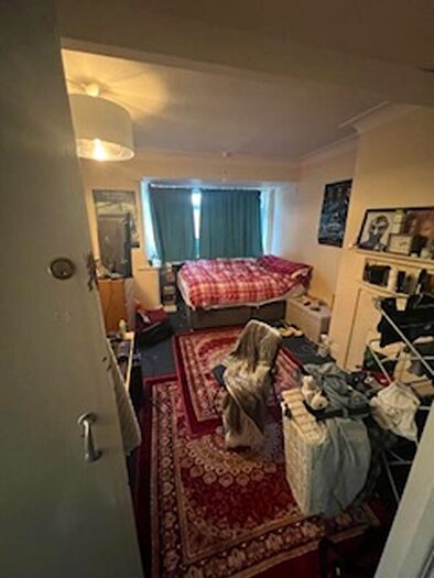 5 Bedroom Semi Detached House To Rent In The Turnways, Headingley, Leeds, LS6
