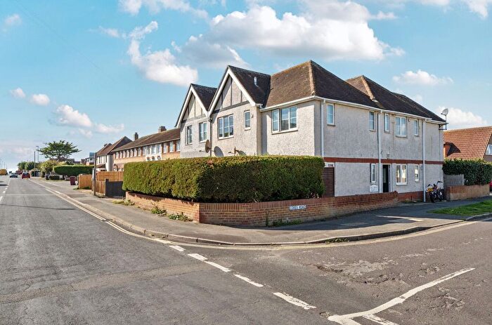 1 Bedroom Flat For Sale In Hillfield Road, Selsey, PO20