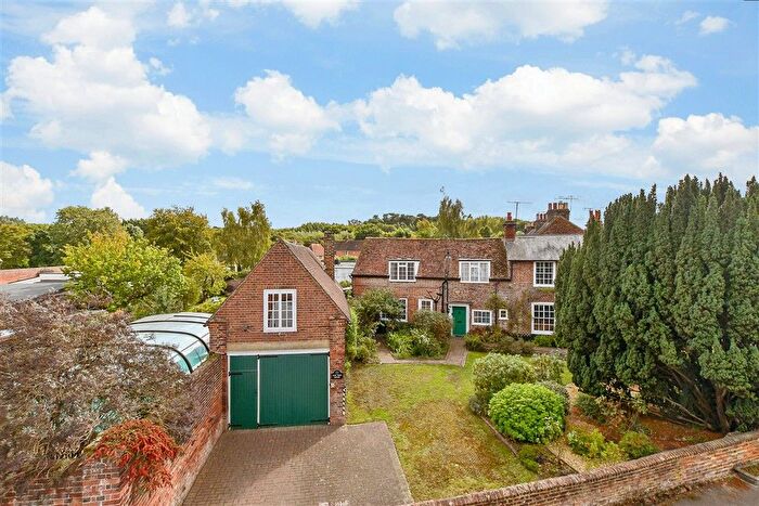 4 Bedroom Property For Sale In High Street, Fordwich, Canterbury, Kent, CT2