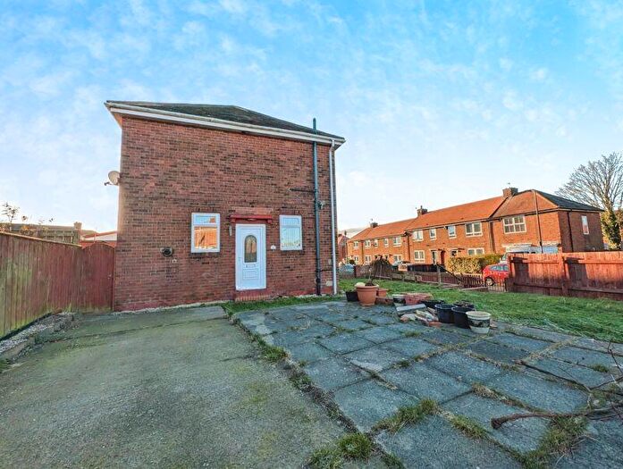 2 Bedroom End Of Terrace House To Rent In Yewvale Road, Newcastle Upon Tyne, NE5