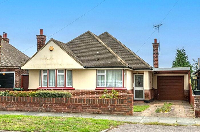 4 Bedroom Bungalow For Sale In Woodgrange Drive, Thorpe Bay, Essex, SS1