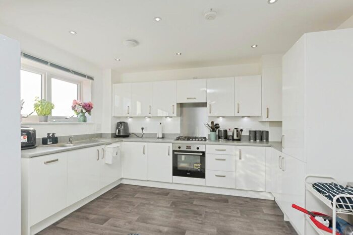 2 Bedroom Flat For Sale In Bodycomb Street, Castle Hill, Ebbsfleet Valley, Swanscombe, DA10