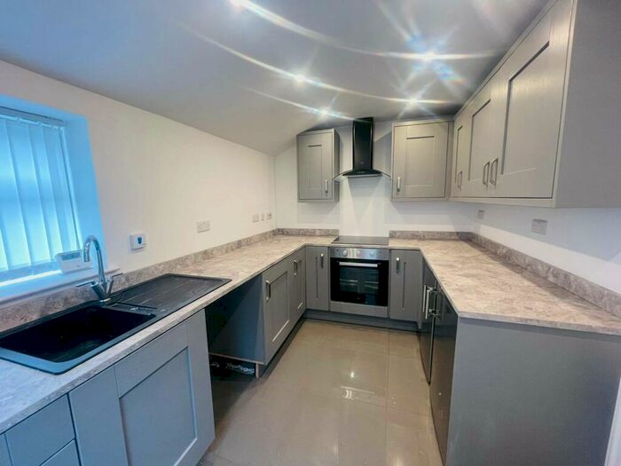 2 Bedroom Apartment To Rent In Edge Lane, Fairfield, L7