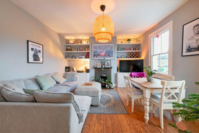 3 Bedroom Flat To Rent In Byrne Road, London, SW12