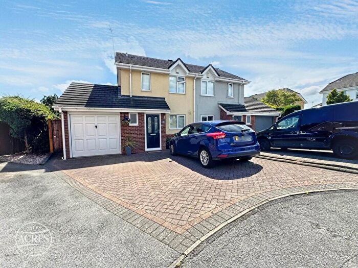 2 Bedroom Semi Detached House For Sale In Lodge Pool Close, Great Barr, Birmingham, B44