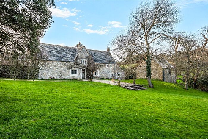 4 Bedroom Property For Sale In Southcliffe Road, Swanage, BH19