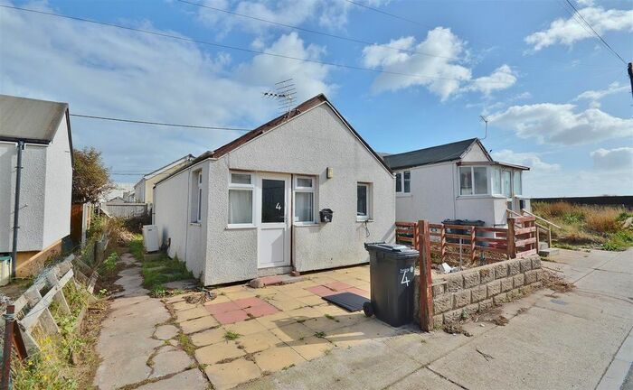 2 Bedroom Detached Bungalow To Rent In Alvis Avenue, Jaywick, Clacton-On-Sea, CO15