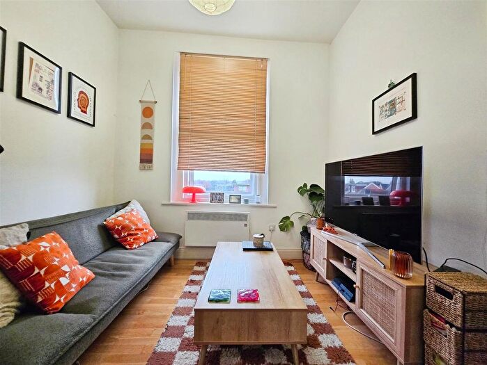 1 Bedroom Flat To Rent In Worple Road, London, SW20