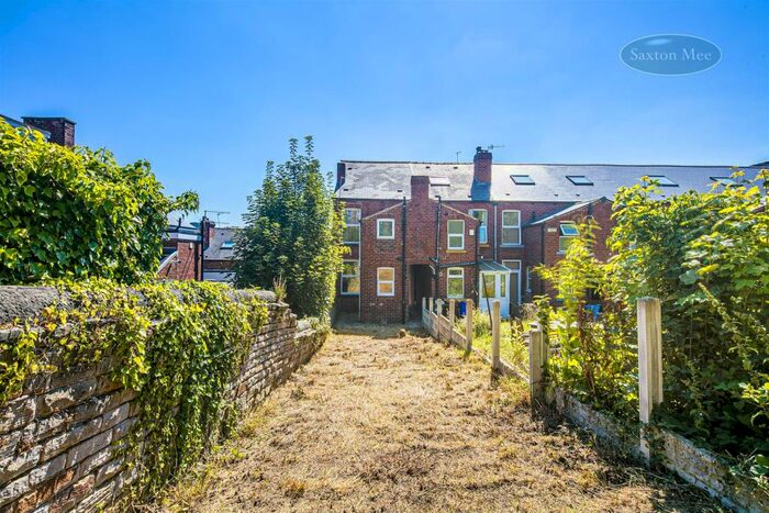 3 Bedroom End Of Terrace House For Sale In Crookesmoor Road, Sheffield, S10