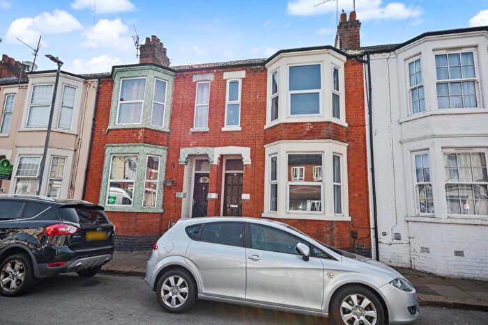 3 Bedroom Terraced House To Rent In Souithampton Road, Far Cotton, Northampton, NN4