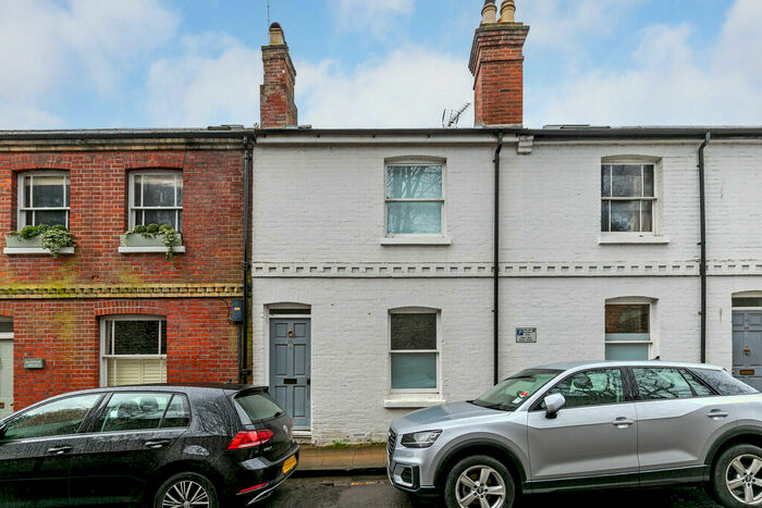 1 Bedroom Terraced House To Rent In St Swithun Street, Winchester, SO23