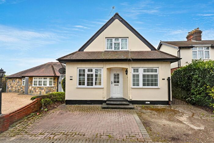 3 Bedroom Detached House For Sale In Goffs Lane, Goffs Oak, Waltham Cross, EN7